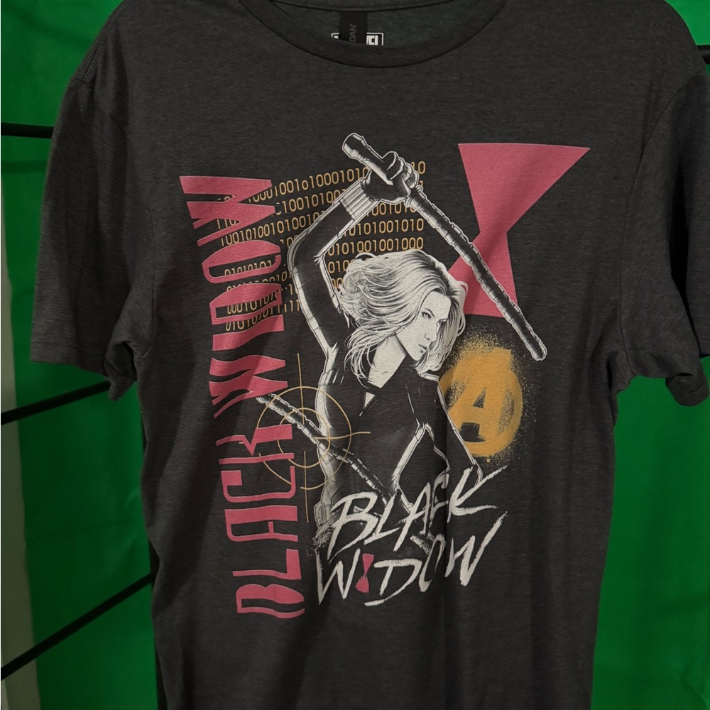 Gildan Black Widow Graphic Tee - Charcoal